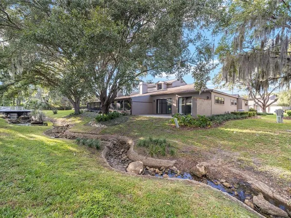 1892 SE Clatter Bridge Rd, Ocala, FL 34471