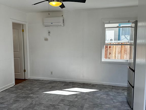 3rd image of 170 N 8th St APT B