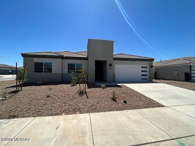 1st image of 12517 W Old Farm Dr