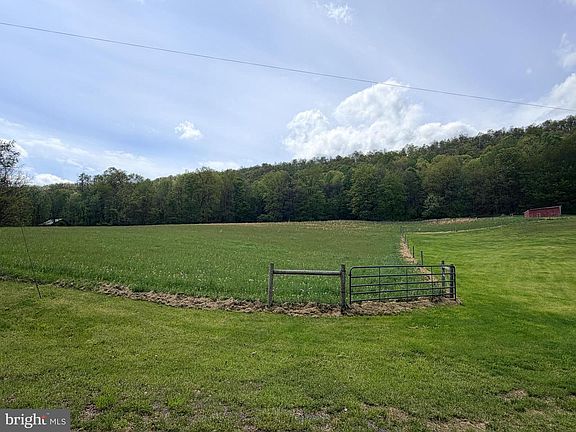 5th image of 2737 Blacks Mountain Rd