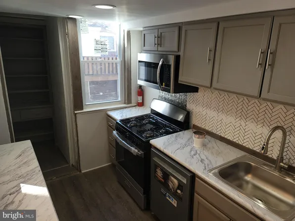 1105 E Stafford St, Philadelphia, PA 19138