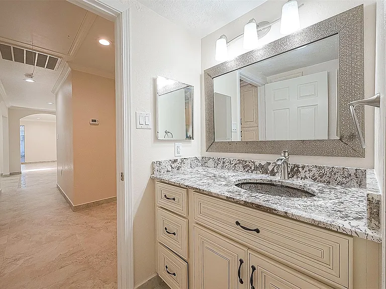 3019 Stoney Brook Dr — Photo 28