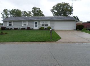 3302 Red Feather Dr, Sidney, OH 45365