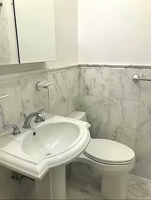 Rented by CitySites Real Estate Group | media 8