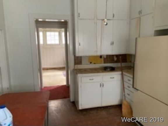 2nd image of 426 N Jameson Ave