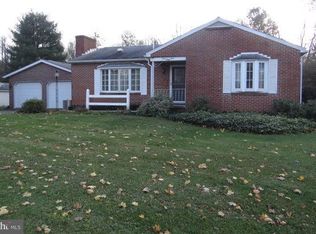 1264 Cider Press Rd, Chambersburg, PA 17202