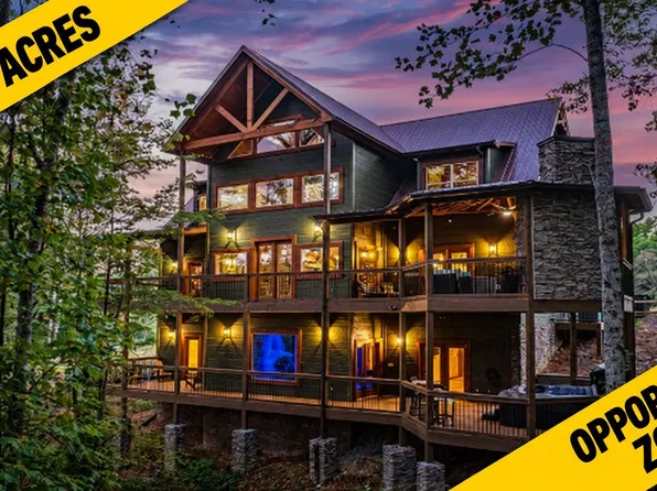 1451 Baker Rd, Sevierville, TN 37876