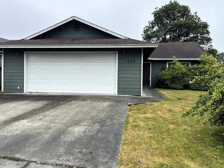 1426 Underwood Ct — Photo 1