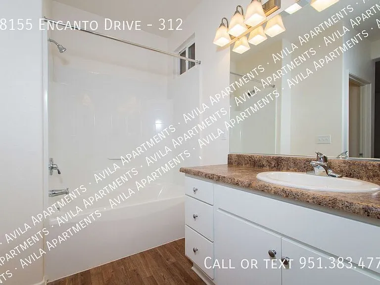 Avila Apartment Homes — Photo 28