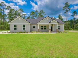 136 Country Club Dr, Crawfordville, FL 32327