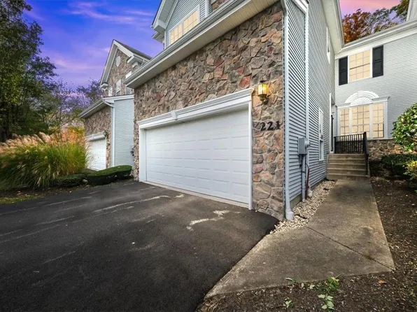 221 Woodlands Drive, Tuxedo Park, NY 10987