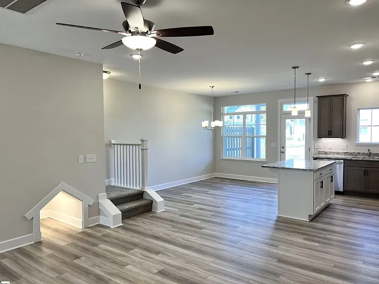 207 Taylor Woods Ct #1 — Photo 3