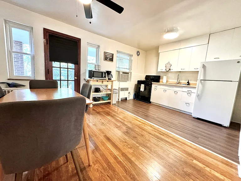 3512 Hazelwood Ave #2 — Photo 5