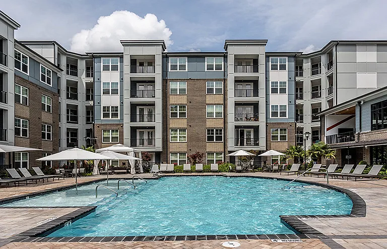 Aviation Crossing Apartments — Photo 27