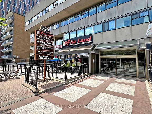 2nd image of 720 Spadina Ave #1605