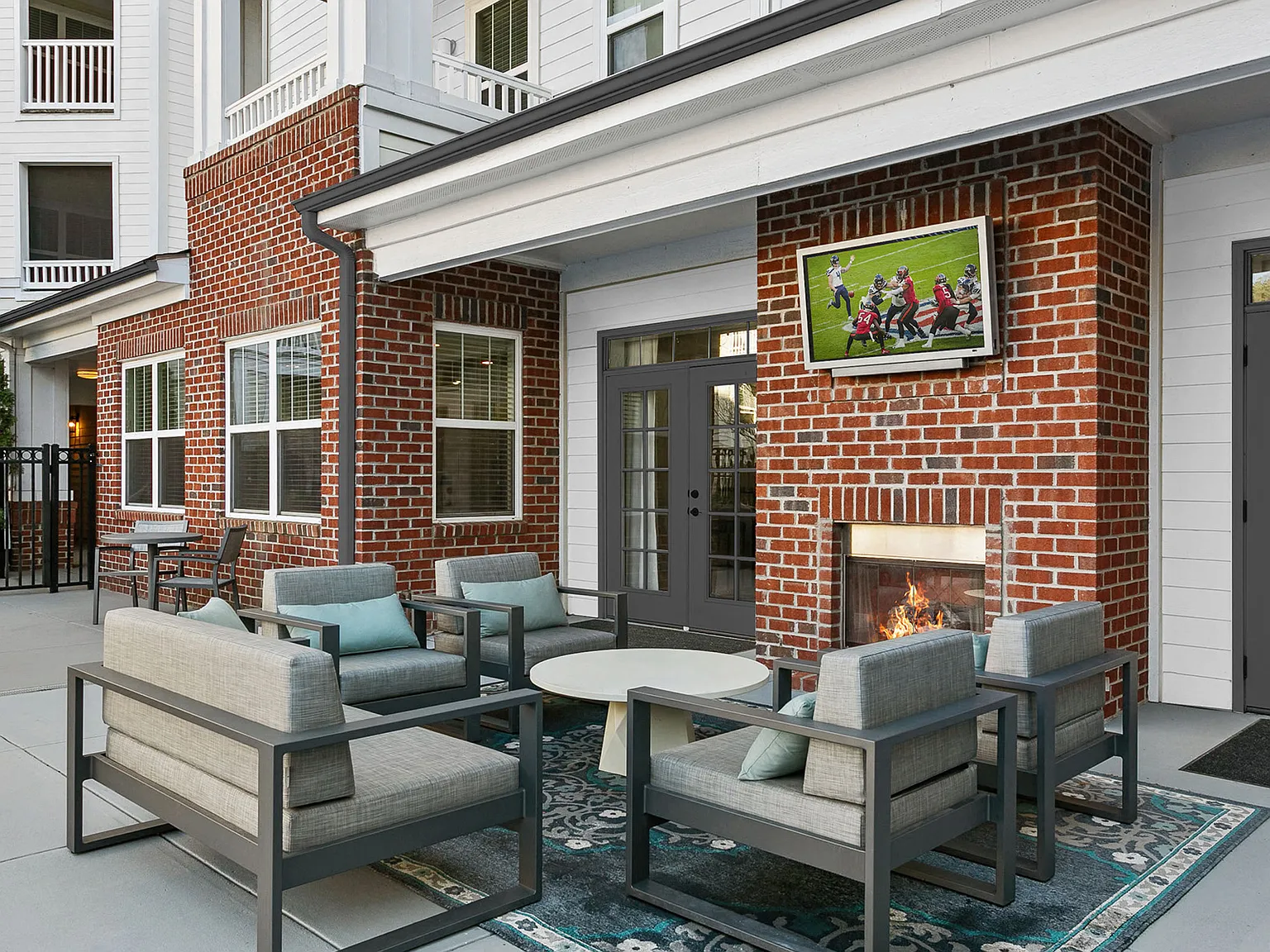 Chancery Village — Photo 4