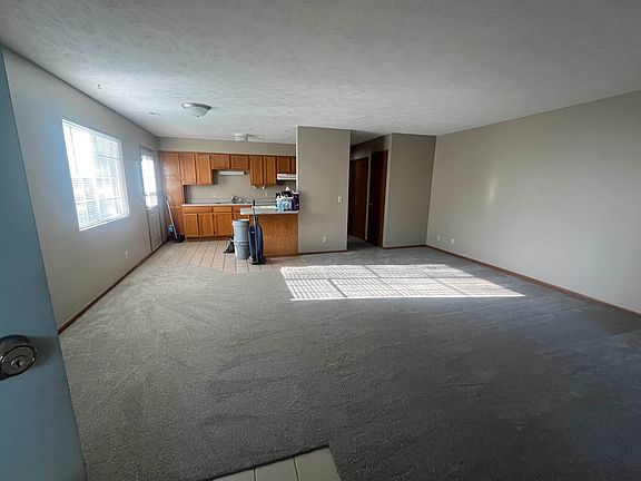 4th image of 1324 16th Ave #A