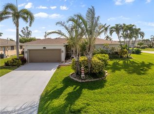 430 SW 46th Ter, Cape Coral, FL 33914