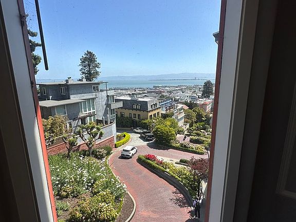 4th image of 1083 Lombard St #1053R