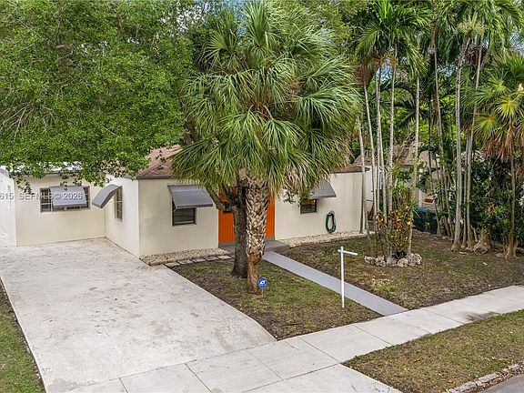 4th image of 6531 SW 57th Pl