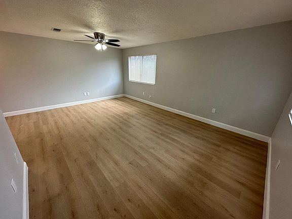 2nd image of 1835 Bough Ave Unit 4