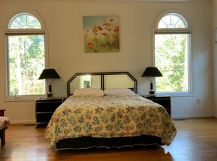 3528 Forest Dr, Alexandria, VA 22302