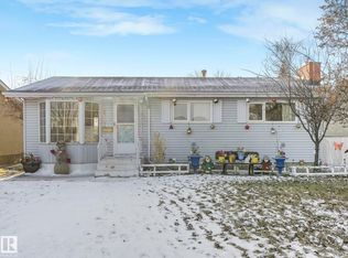 16507 91st Ave NW, Edmonton, AB T5R 5A3