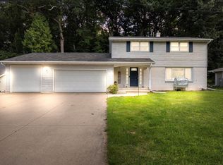 1010 Cornelius Dr, Green Bay, WI 54311