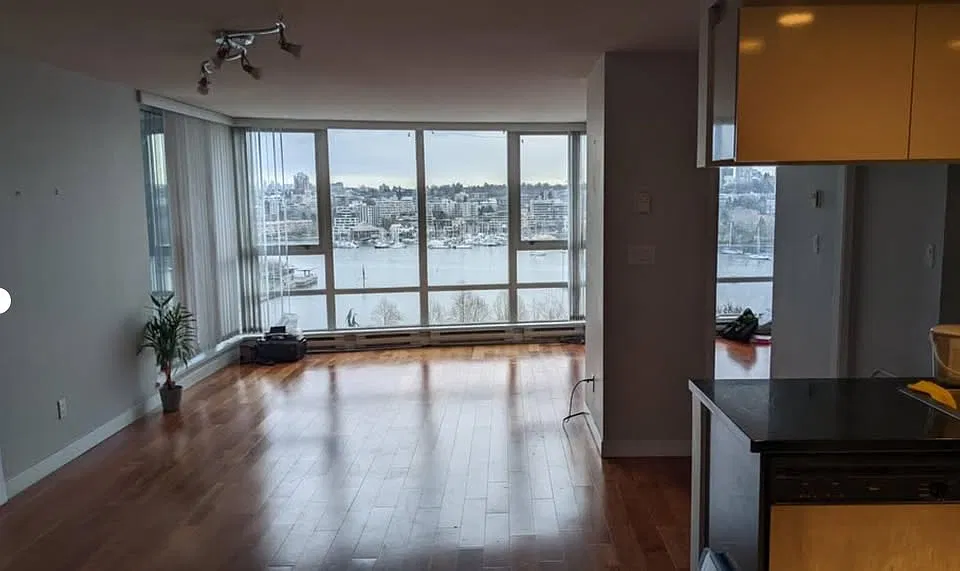 2 bed, 1000 sqft, $4,100 — Photo 2