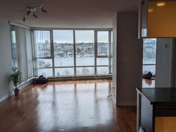 2 bedroom rental in Vancouver — photo 2