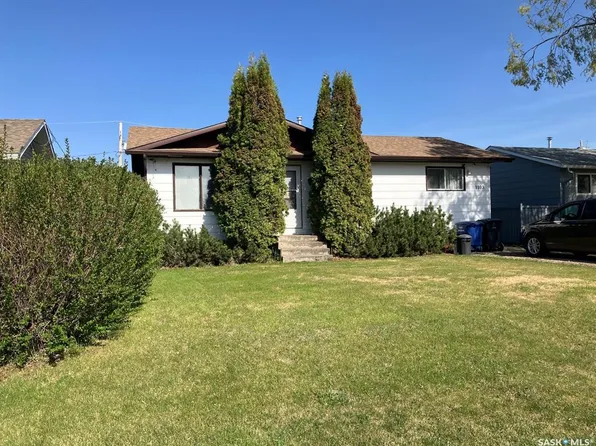 1103 3rd STREET W, Nipawin, SK S0E 1E0