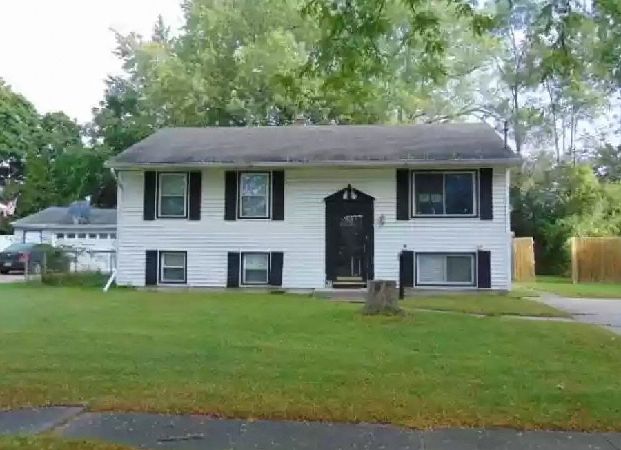 1st image of 1722 Beacon Dr