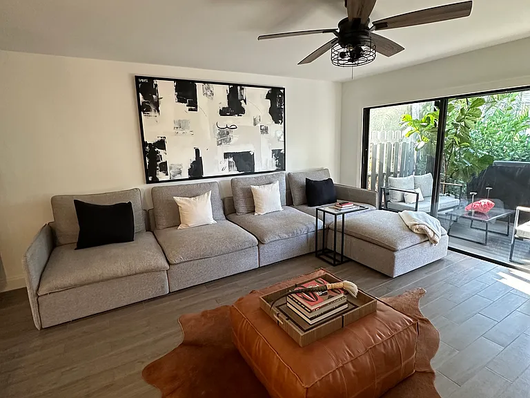 850 Meadowland Dr #D — Photo 8