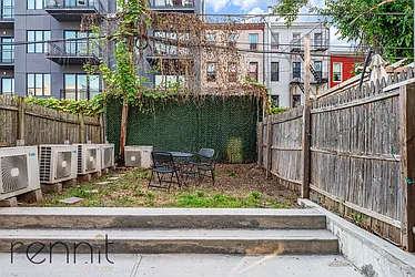 Rented by Rennit Inc.