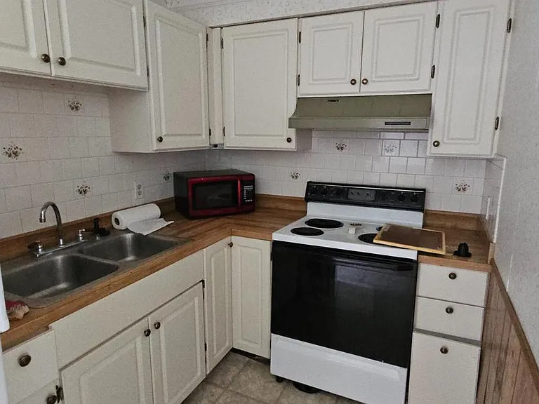 229 Ritter Pl — Photo 2