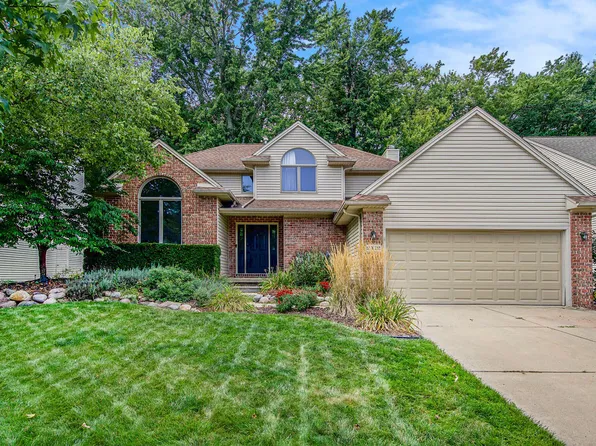 2412 Hawthorne Way, Saline, MI 48176