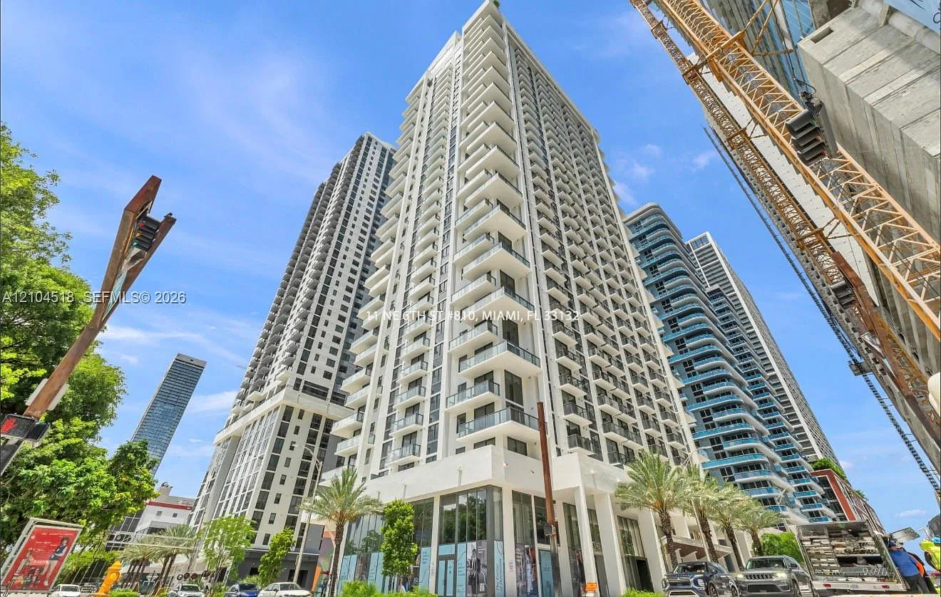 1 bed, 1.0 bath, 522 sqft, $3,250 — Photo 1