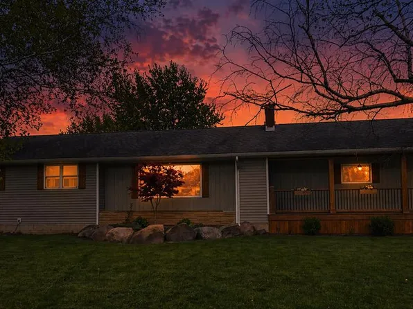 406 Apple Ln, Mansfield, OH 44905