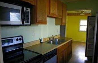 4th image of 20 Moyer Dr