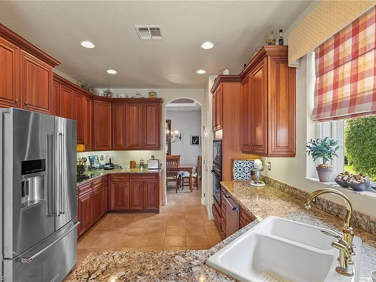 4924 Sedgewood Ln — Photo 22