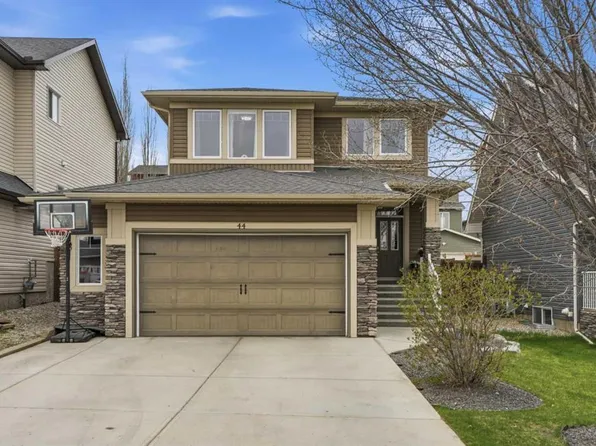 44 E Westridge Cres, Okotoks, AB T1S 0G7