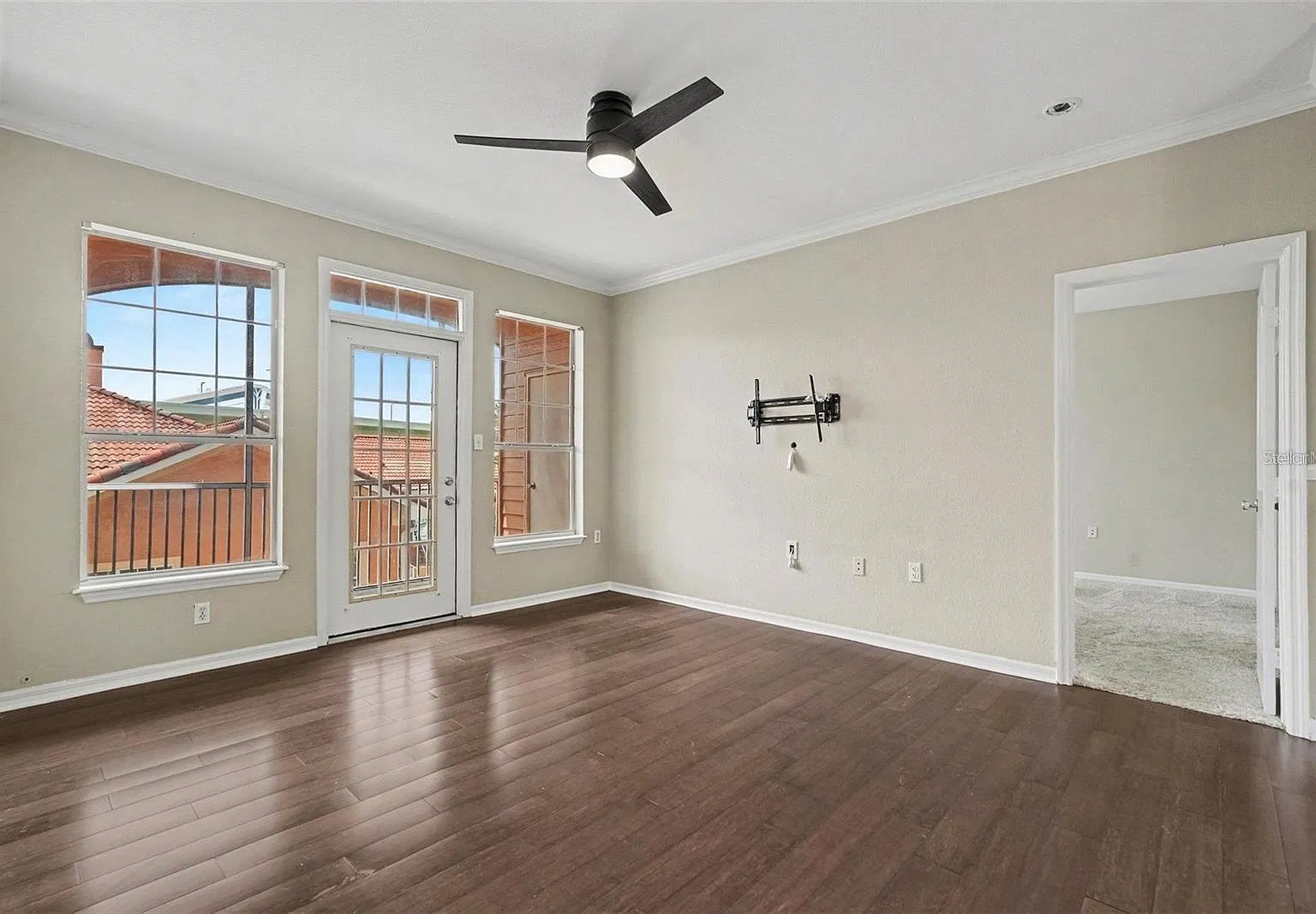2 bed, 1085 sqft, $2,500 — Photo 3