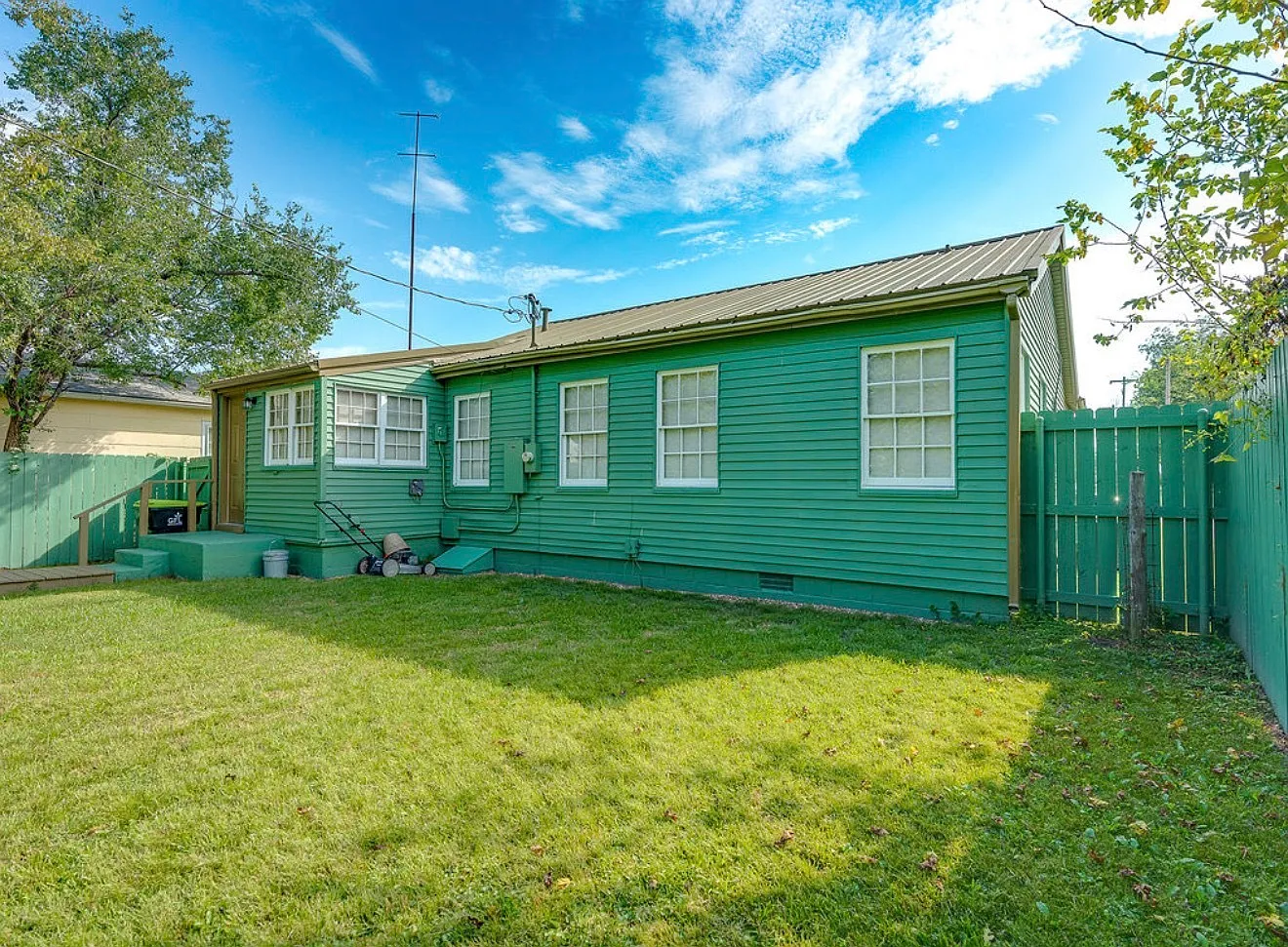 1031 South Stockton Avenue - 1 — Photo 2
