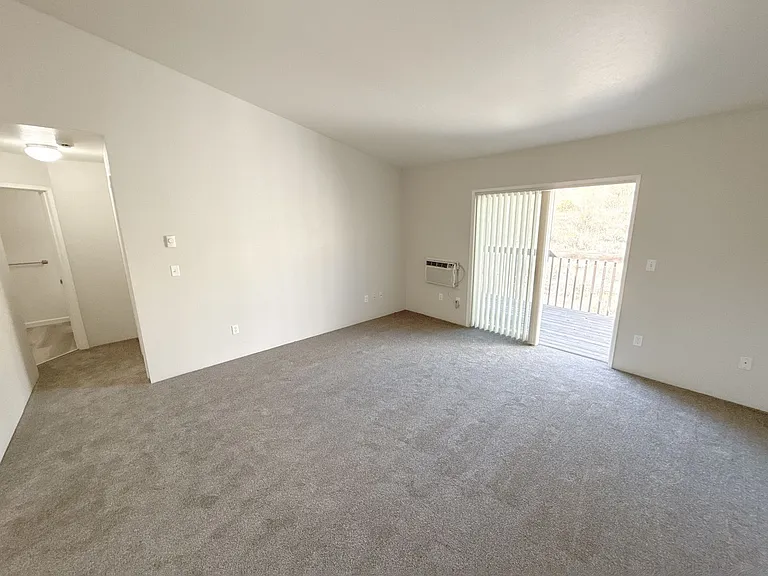 5513-5515 N Hills Dr #5517 — Photo 6