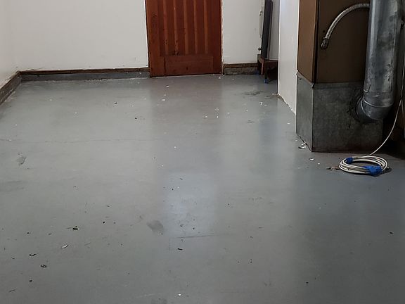 2nd image of 4271 NE Lincoln St