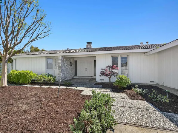 157 Fernwood Dr, Moraga, CA 94556
