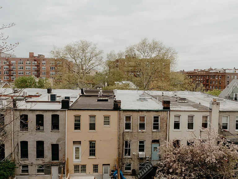 222 E 8th St #4W — Photo 9