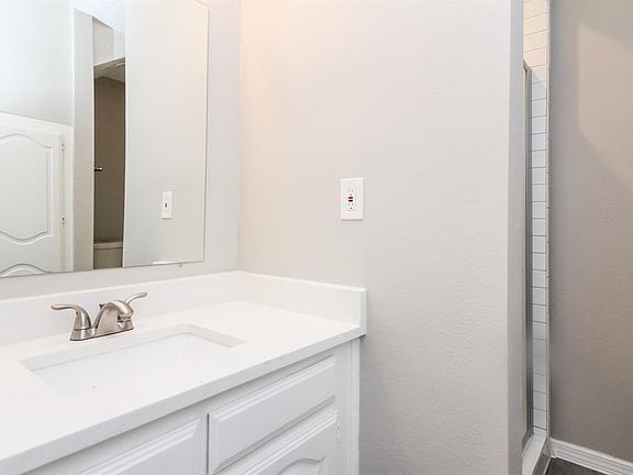 5th image of 1412 Westin Ct #1412