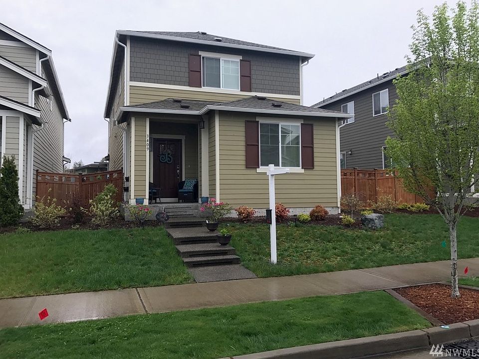 1st image of 3409 Hera St NE