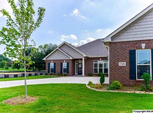 7310 Destiny Dr SE, Owens Cross Roads, AL 35763